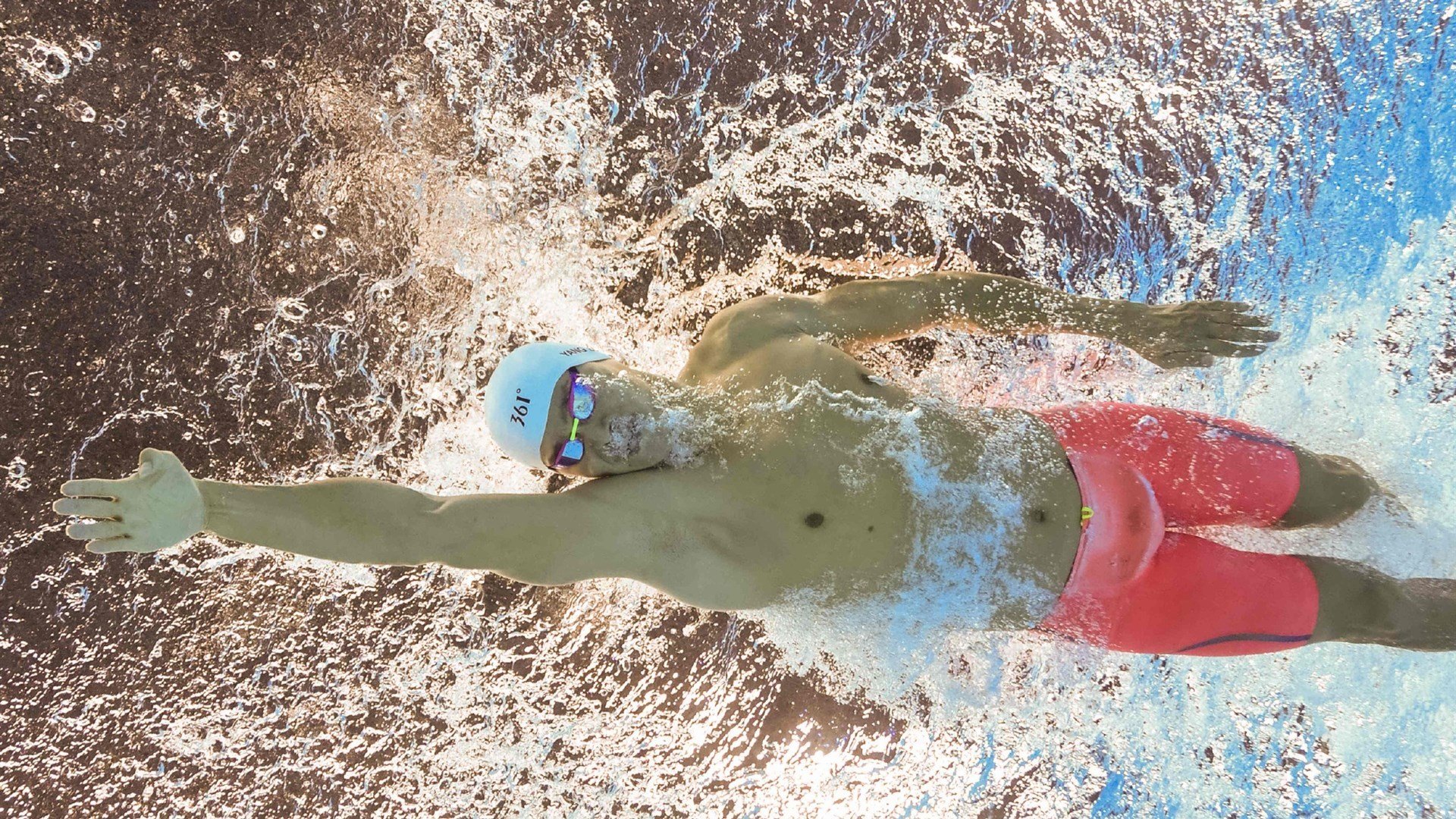 “亚戈·卡尔曼:阿根廷橄榄球的新纪元,未来发展无限”