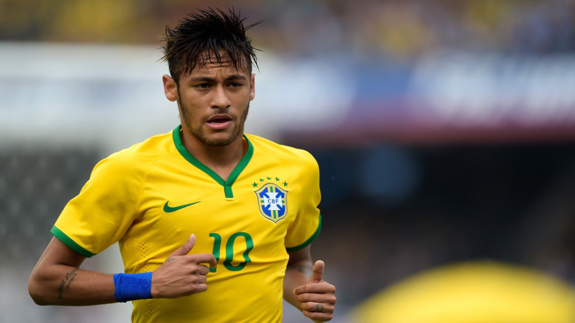 瑞·弗兰：他的防守和传球能力总能在关键时刻帮助全黑队创造胜机